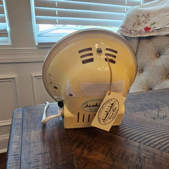 Great American Lighthouses Nightlight Lamp Light Donna Elias Series EUC - Picture 3 of 8